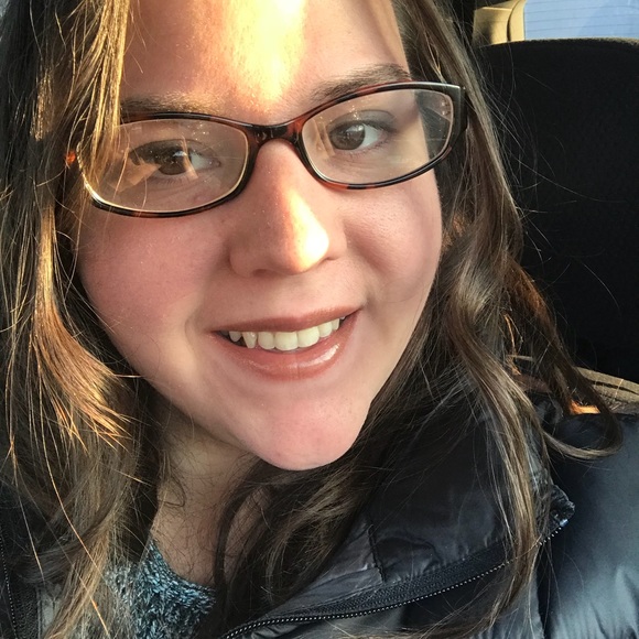 Meet your Posher, Emily - Picture 1 of 1